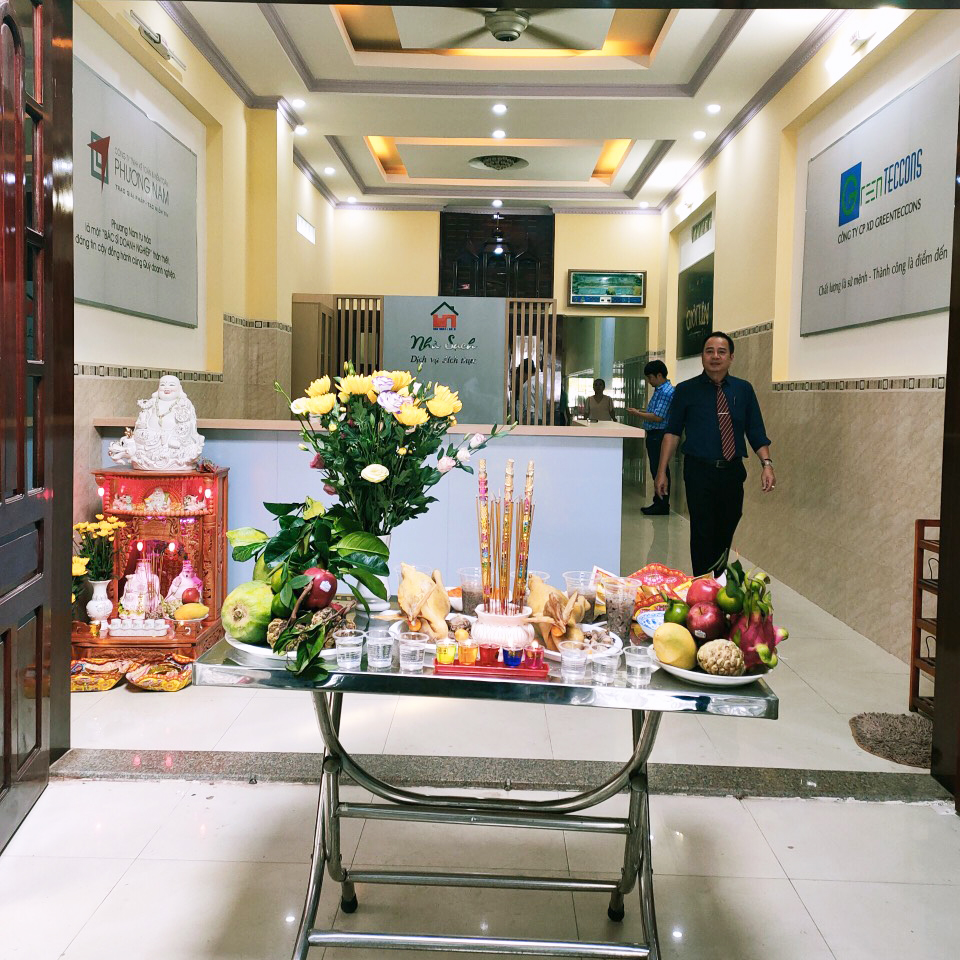 Lễ vật cúng khai trương VPĐD được chuẩn bị chu đáo