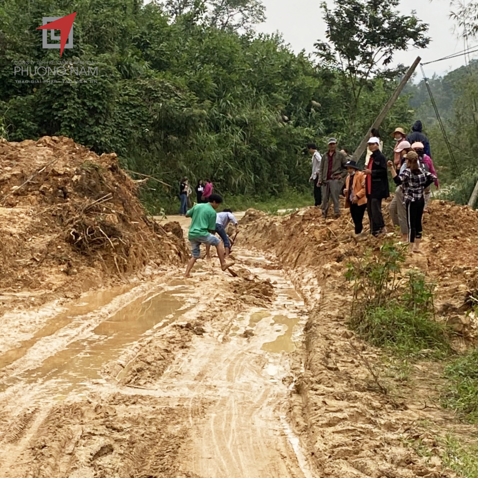 Những hình ảnh khó quên trong chuyến đi cứu trợ