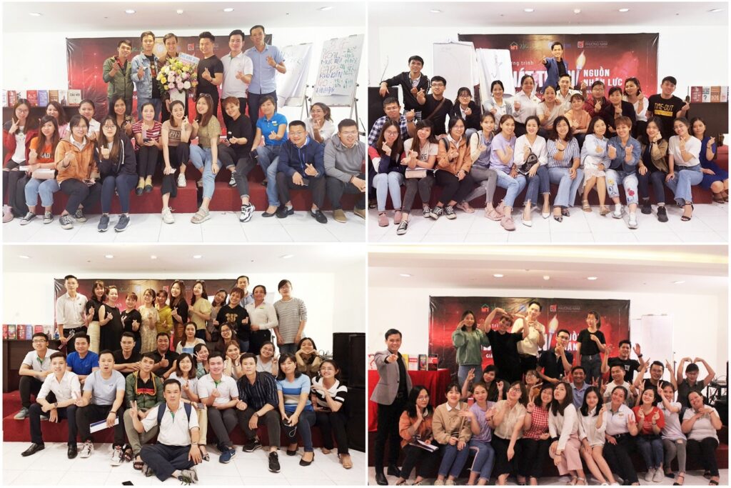 Cả team chụp hình chung sau mỗi buổi học