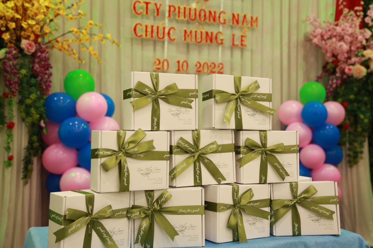 Phương Nam chúc mùng ngày lễ 20/10 cho phái đẹp